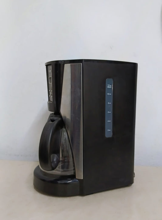 Cafetera MR CAFFE con vaso, usado