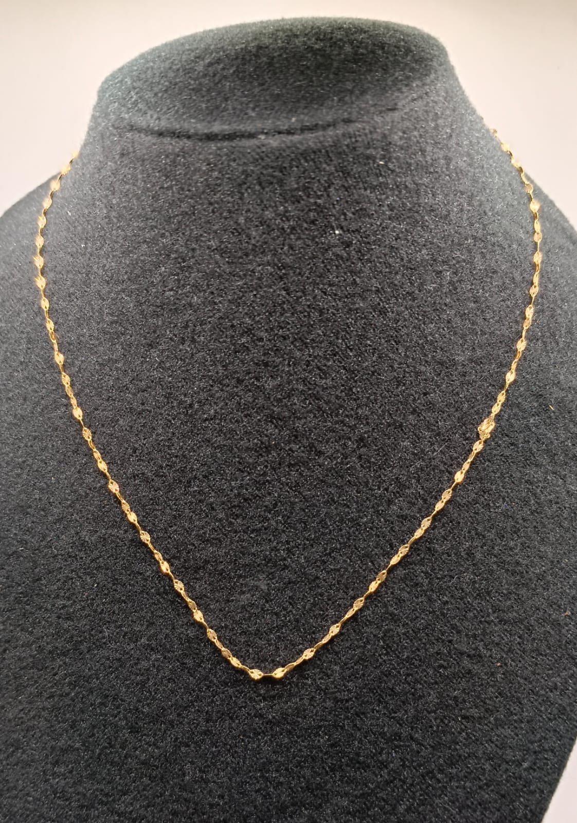 Cadena eslabon hoja ORO 14k peso .8gr, usado