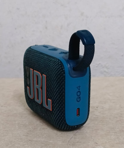 Bocina JBL go4, usado