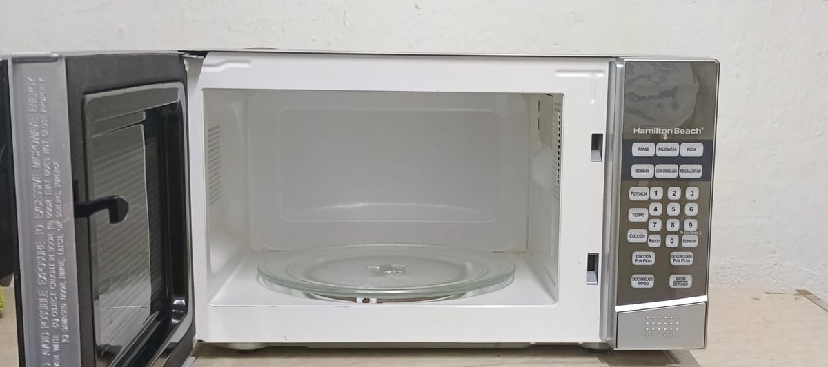 Horno de microondas HAMILTON BEACH, usado