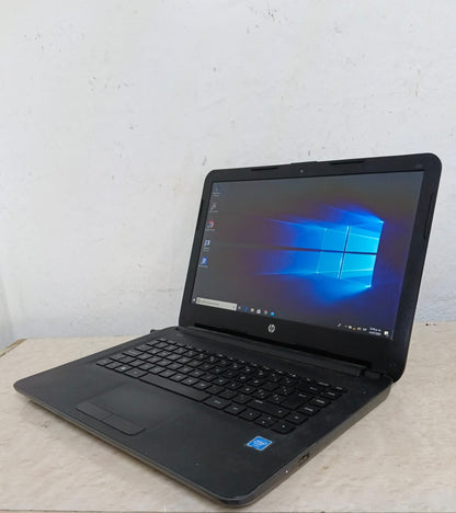 Laptop hp notebook windows 10 4ram mod. hp 240,usado