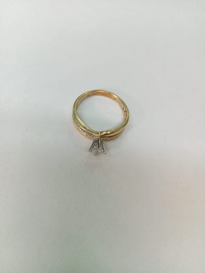 ✨ Anillo Solitario de Oro 14K con Línea Blanca y Destellos – Talla 6 ✨