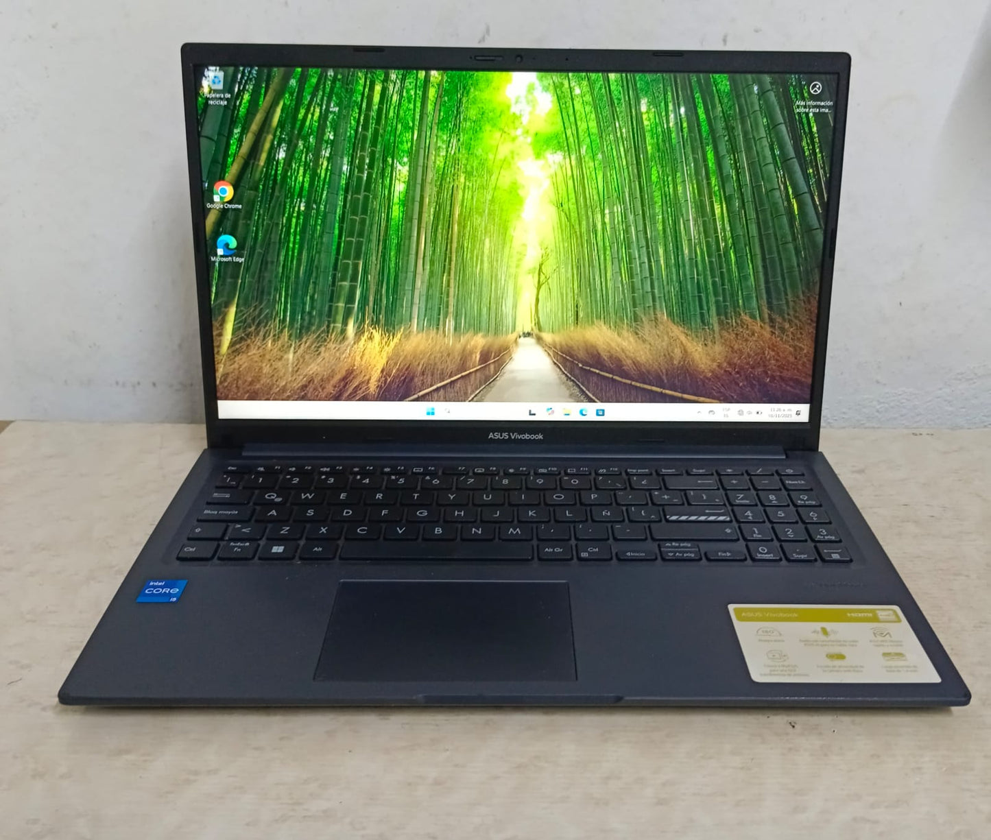 Laptop ASUS x1502z core i5 8ram 512gb con cargador, usado