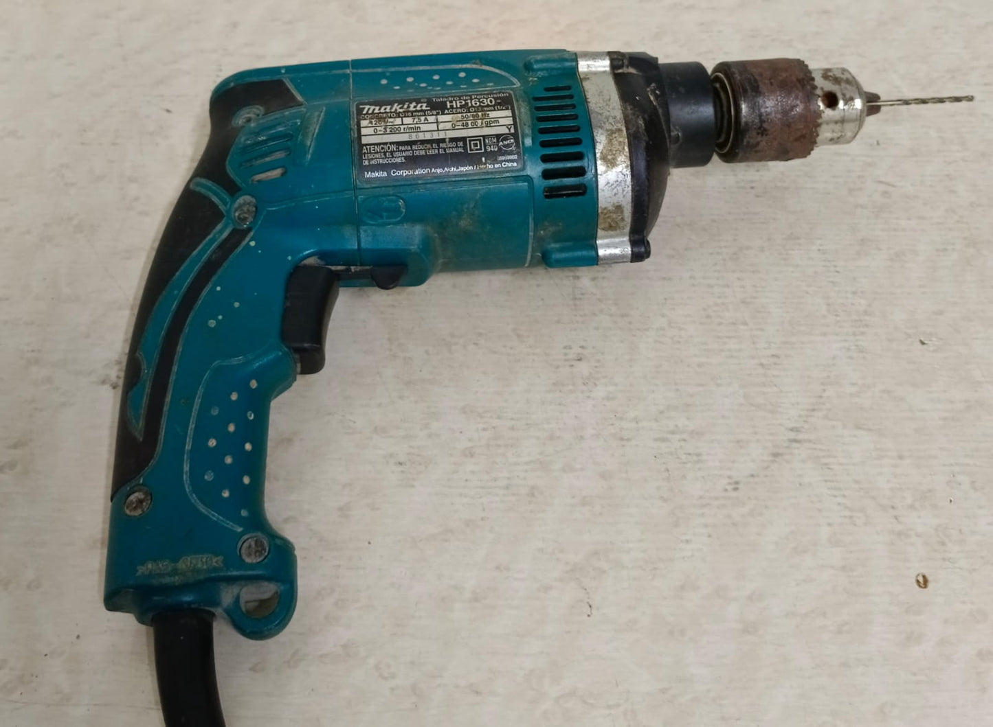 Taladro Makita hp1630, usado