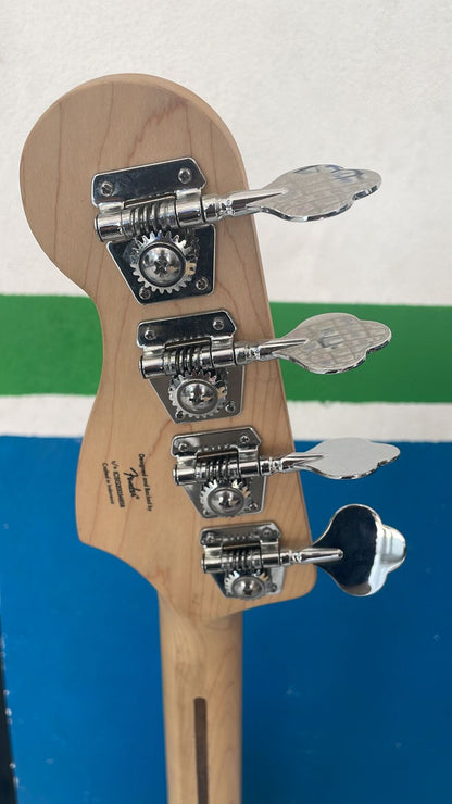 Bajo Fender Squier Precision Bass