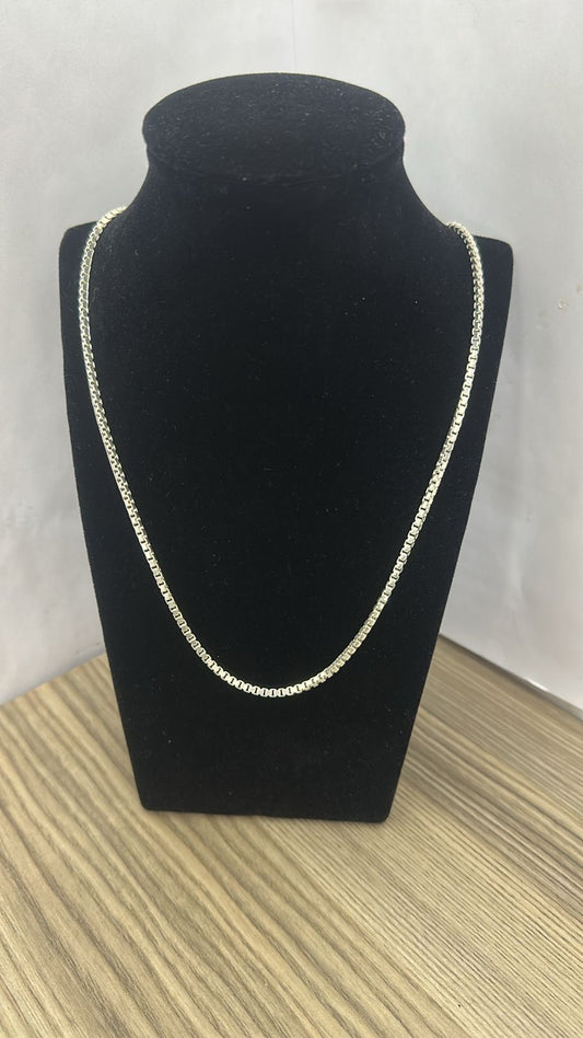 Cadena de plata diseño tejida tipo cubo .925 25cm de largo 16.6g