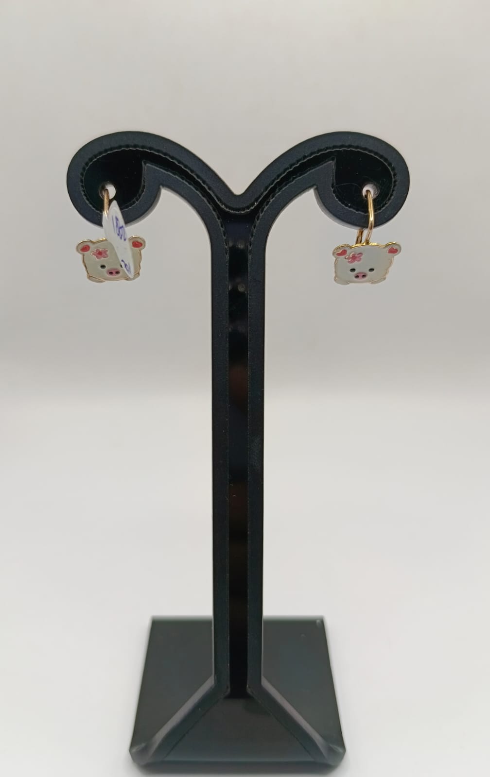 Aretes de puerquitos ORO 10k peso 1.8gr, usado