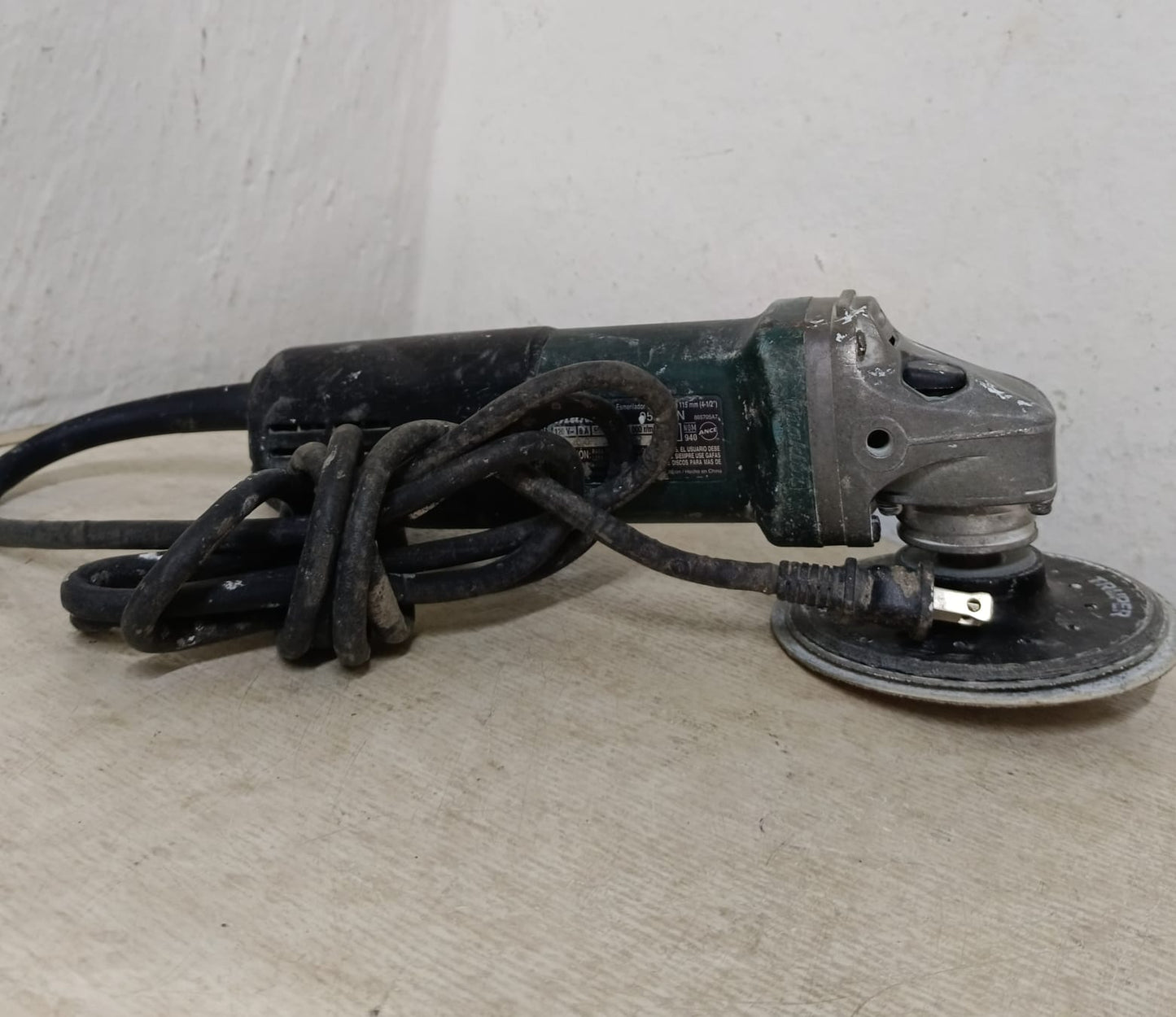GRILLO MARCA MAKITA
