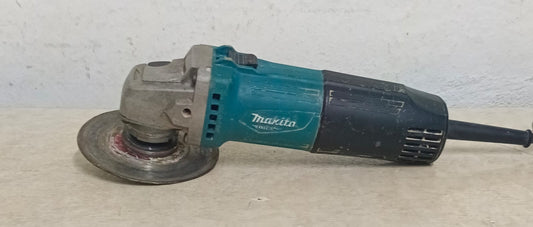 Esmeril MAKITA m0901