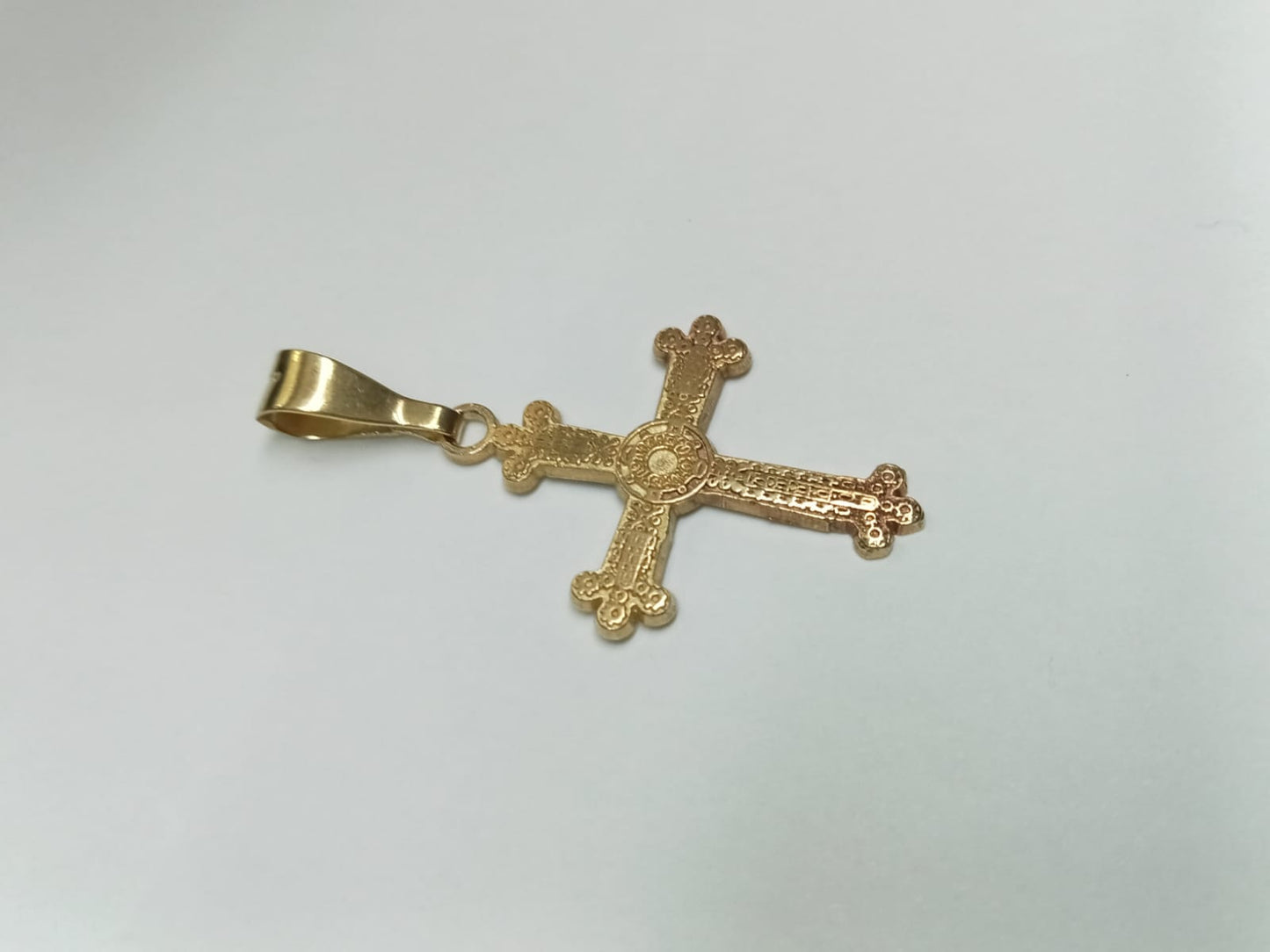 dije de oro 08k - diseño cruz