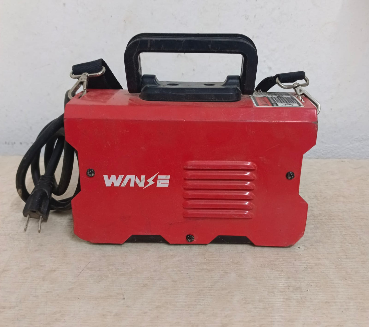 Soldadora inverter WANSE mma-155, usado
