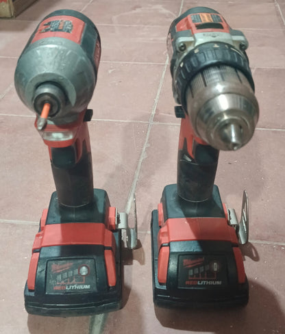 Kit de Taladros MILWAUKEE 2802-21 inalambricos con pila y cargador, usado