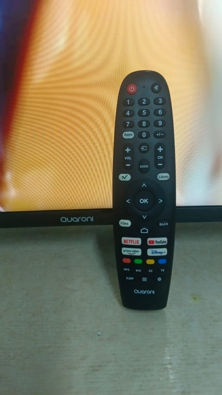 Smart tv QUARONI 40 pulgadas, usado
