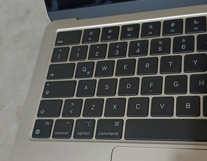 Laptop Macbook Air m3 256gb 8ram, usado