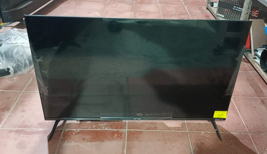 Smart tv ATVIO 32 pulgadas con control, usado