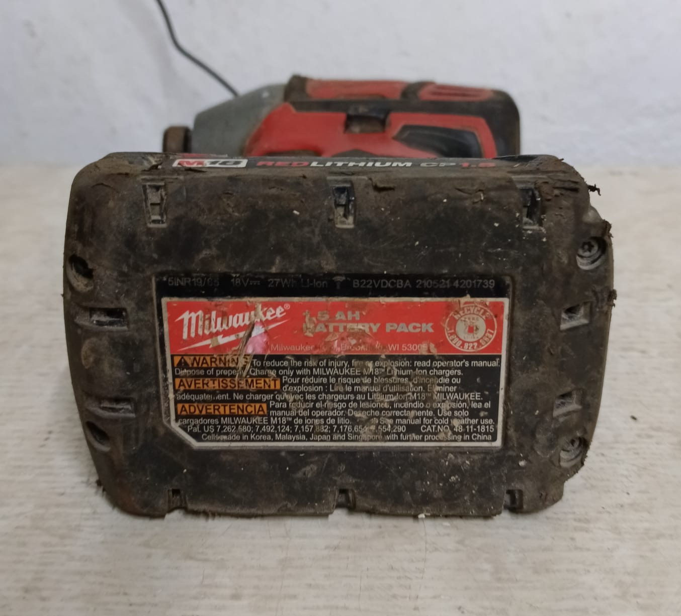 Atornillador Inalambrico MILWAUKEE 6233.35 con cargador y pila, usado