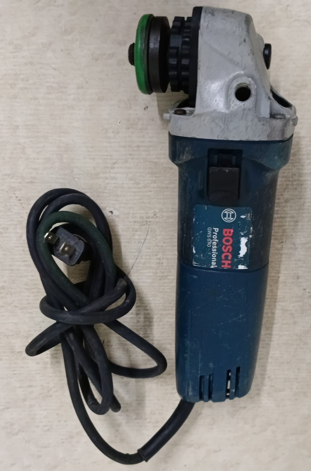 Esmeril Bosch GWS-970 - usado