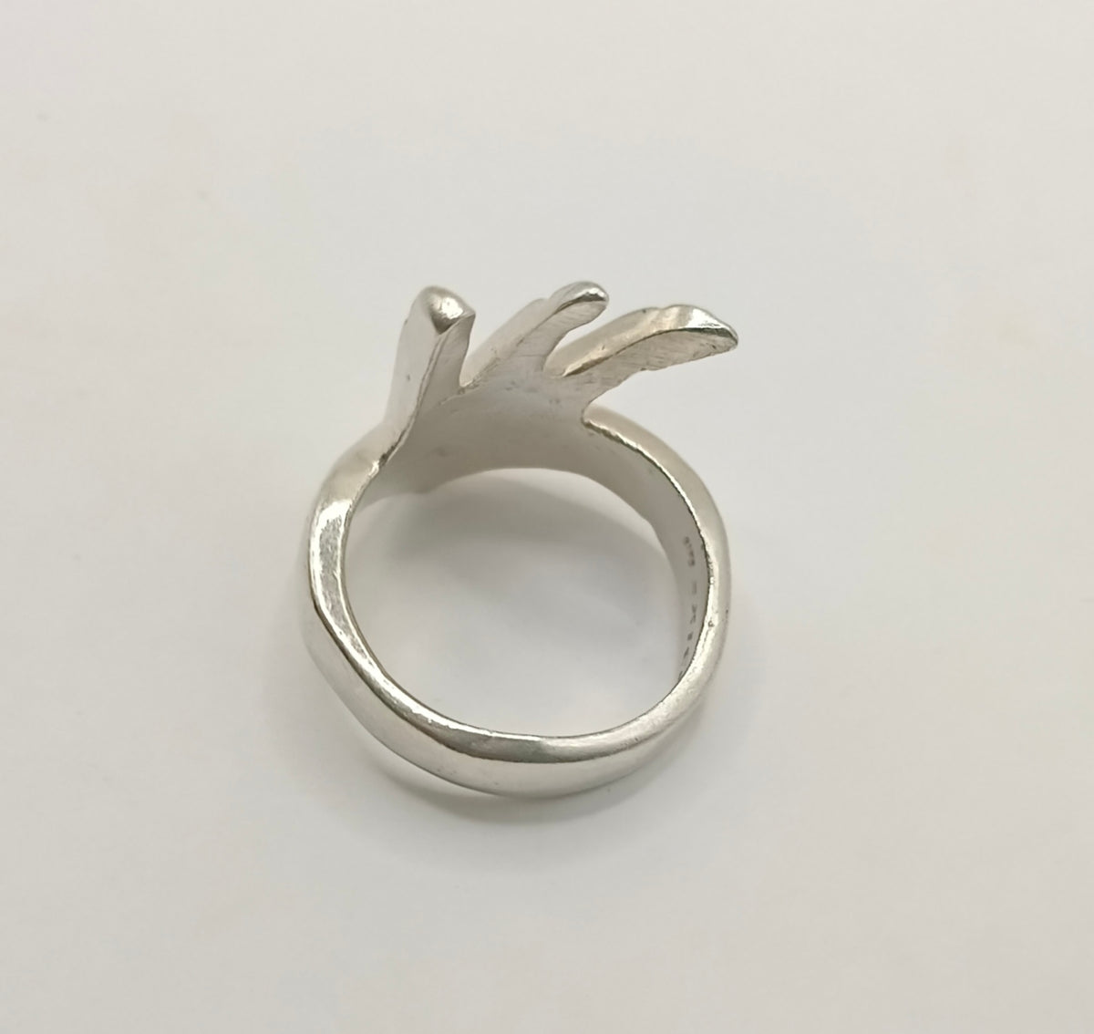 Anillo diseño de mano PLATA 925 peso 7.7gr