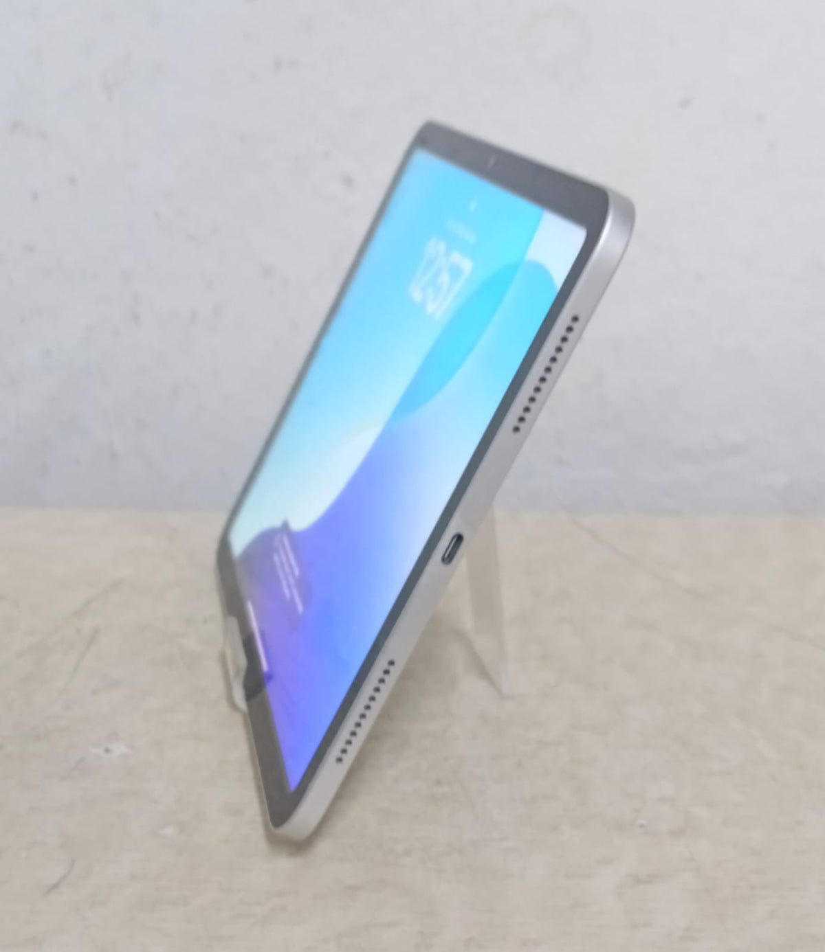 IPAD A16 128gb con cargador