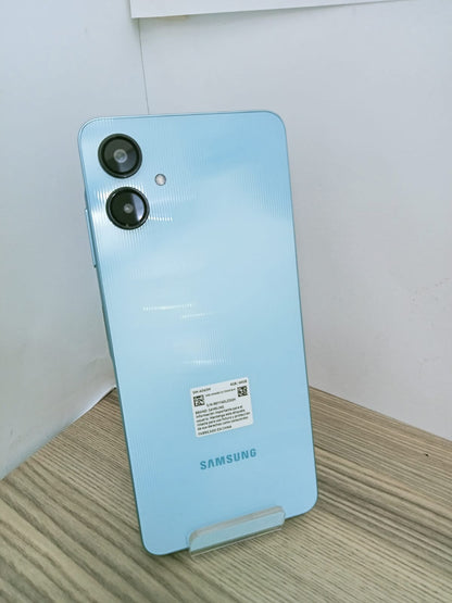 Samsung galaxy A06-usado