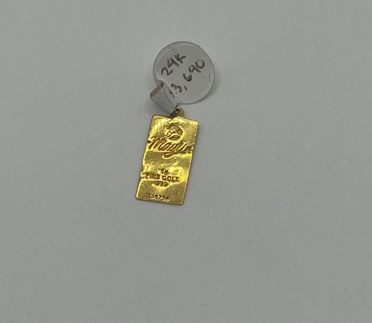 Dije de oro 18k pesa 1 gr 1.5 cm