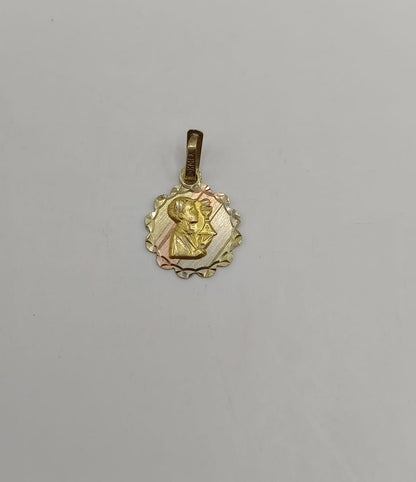 Medalla religiosa ORO 10k peso 1.5gr, usado