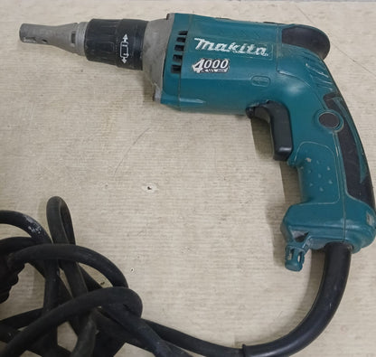 Atornillador MAKITA FS4200, usado