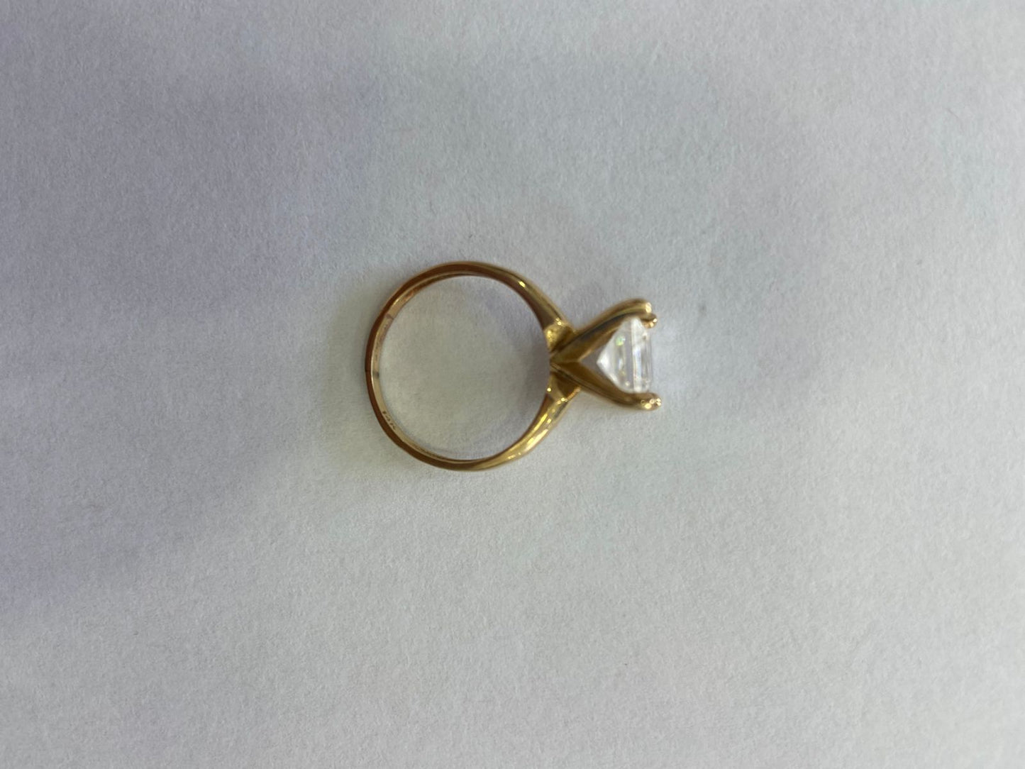 💍✨ ¡Anillo de Oro 10kt en excelente estado! ✨💍