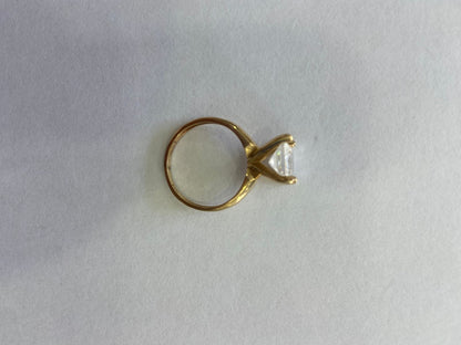 💍✨ ¡Anillo de Oro 10kt en excelente estado! ✨💍