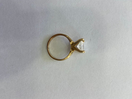 💍✨ ¡Anillo de Oro 10kt en excelente estado! ✨💍