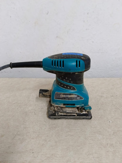 Lijadora de acabado MAKITA bo4556, usado