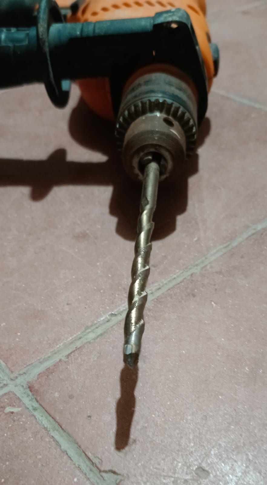 Taladro Truper esma-12, usado