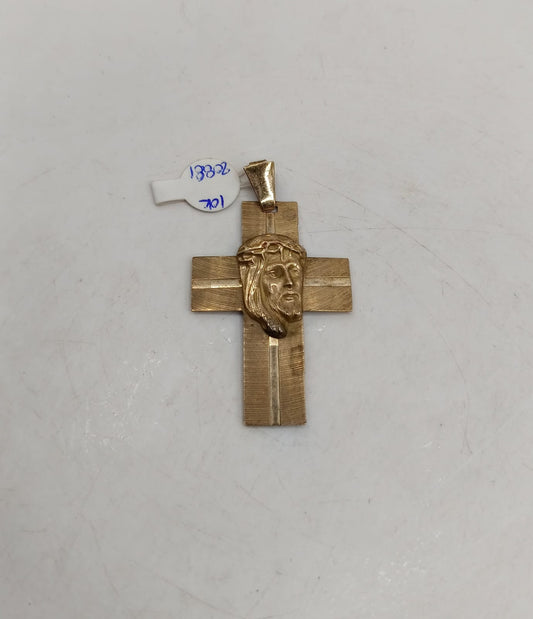 Dije de cruz ORO 10k peso 3.3gr, usado