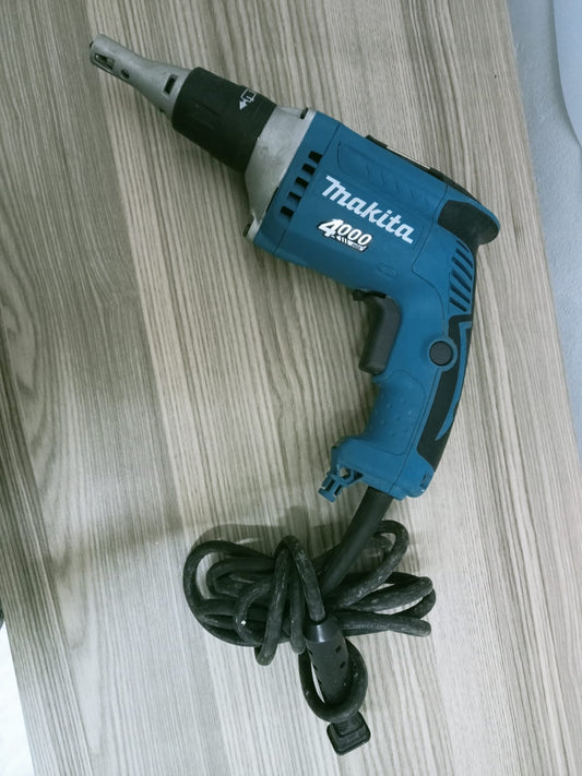 atornillador para tablaroca makita - usado