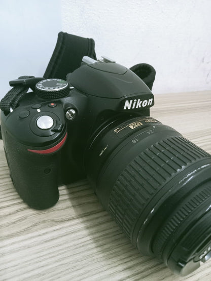 📸 Nikon D3200 -usada