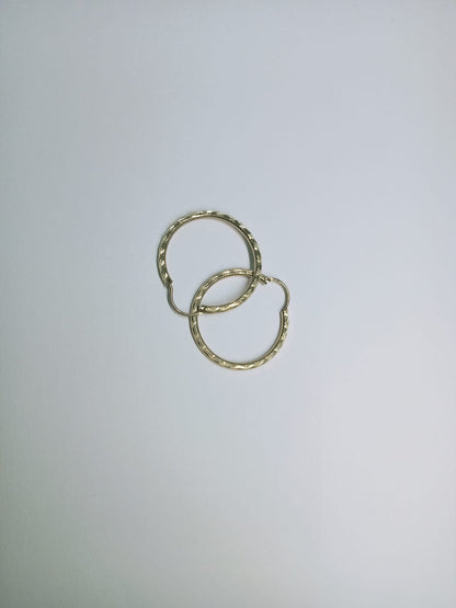 Par de Aretes de Oro 10k Diamantado – Elegancia que Brilla