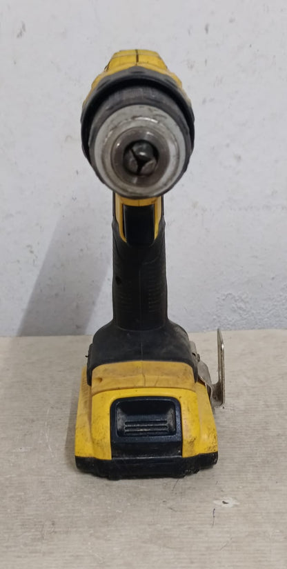 Taladro Inalambrico DEWALT dcd776, usado