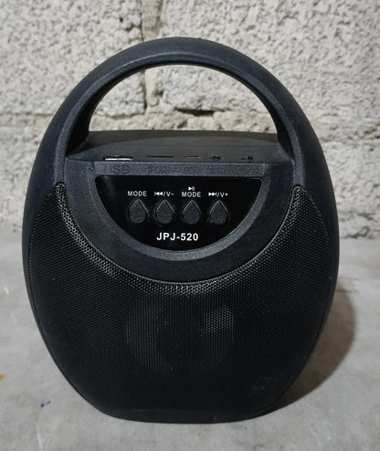 Bocina PONK jpj-520 recargable, usado