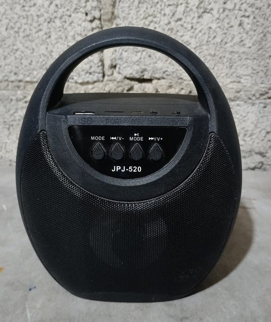 Bocina PONK jpj-520 recargable, usado