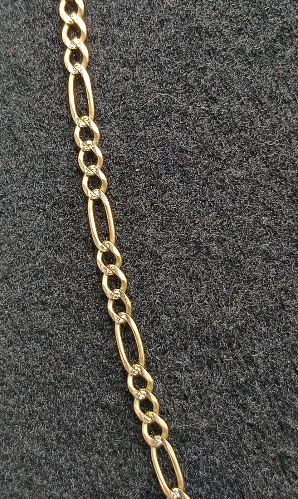 Cadena con dije ORO 10k peso 9.8gr, usado