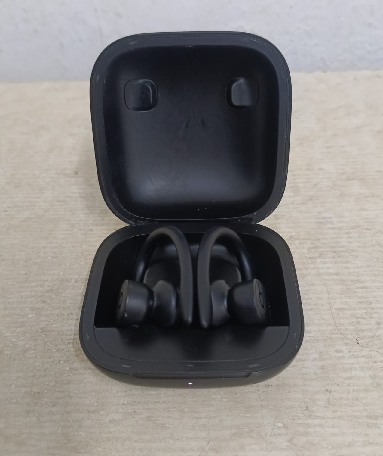 Audifonos inalambricos BEATS powerbeats, usado