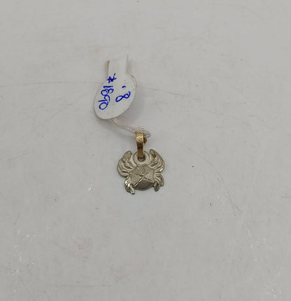 Dije "cangrejo" ORO 10k peso .8gr, usado