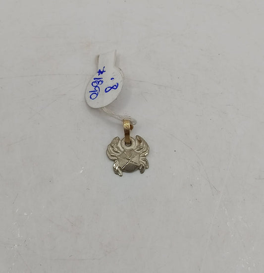 Dije "cangrejo" ORO 10k peso .8gr, usado