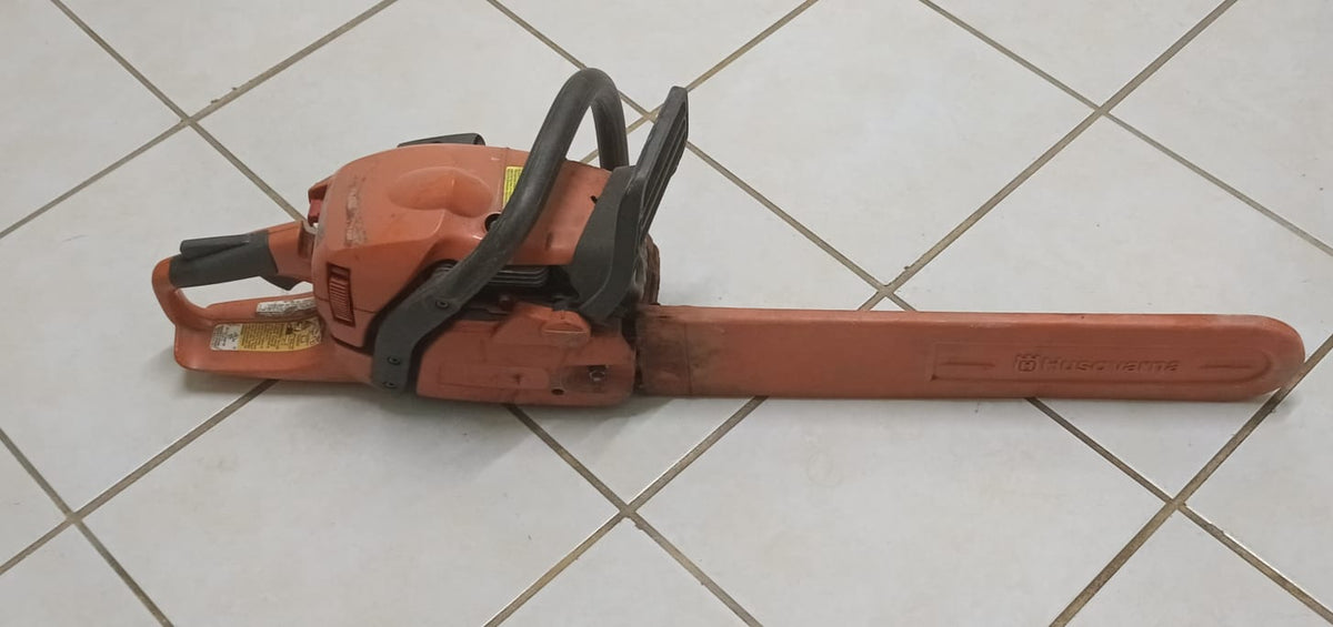 Motosierra HUDQVARNA 450, usado