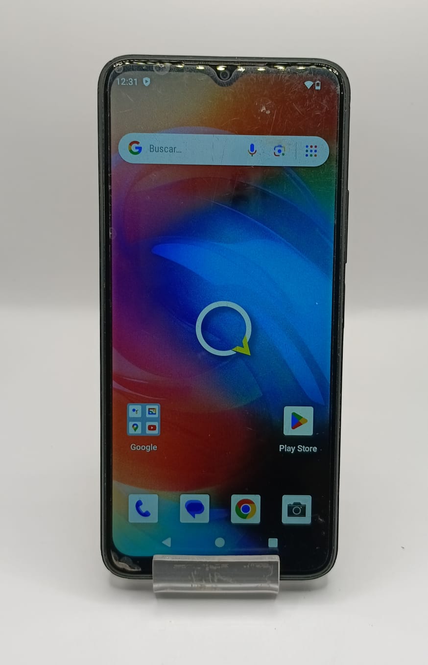 Celular Q,touch 32gb 2ram liberado, usado