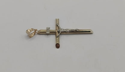 Dije de cruz ORO 10k peso 1.5gr, usado