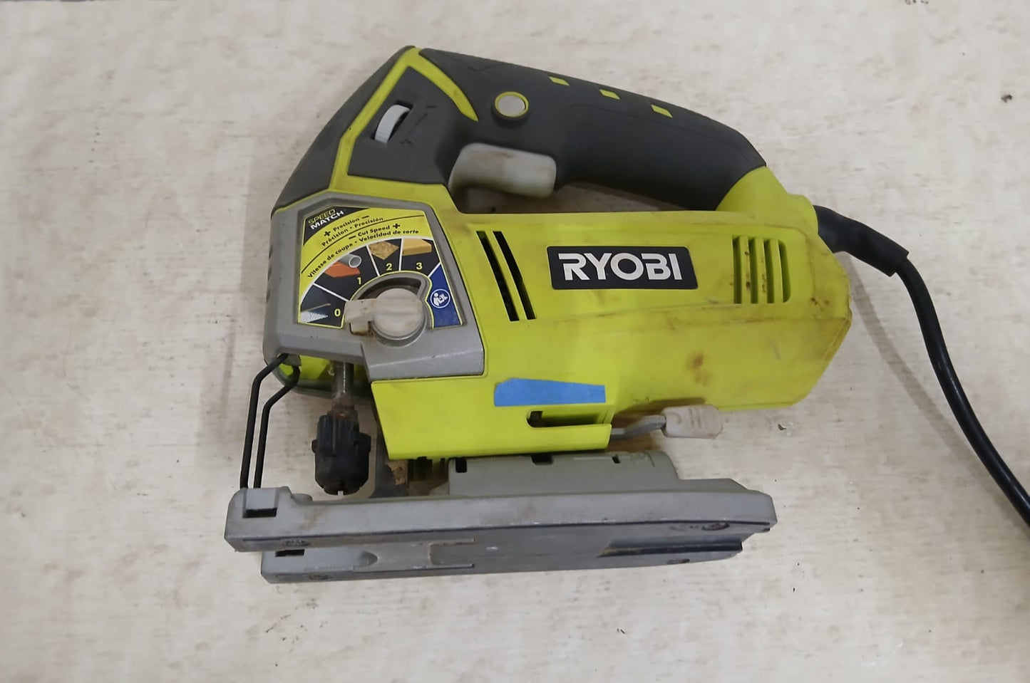 Sierra Caladora Ryobi js481lgd, usado