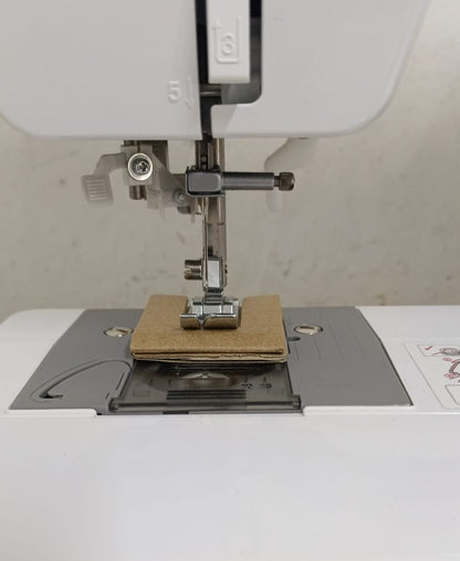 Maquina de coser BROTHER xl2800, usado