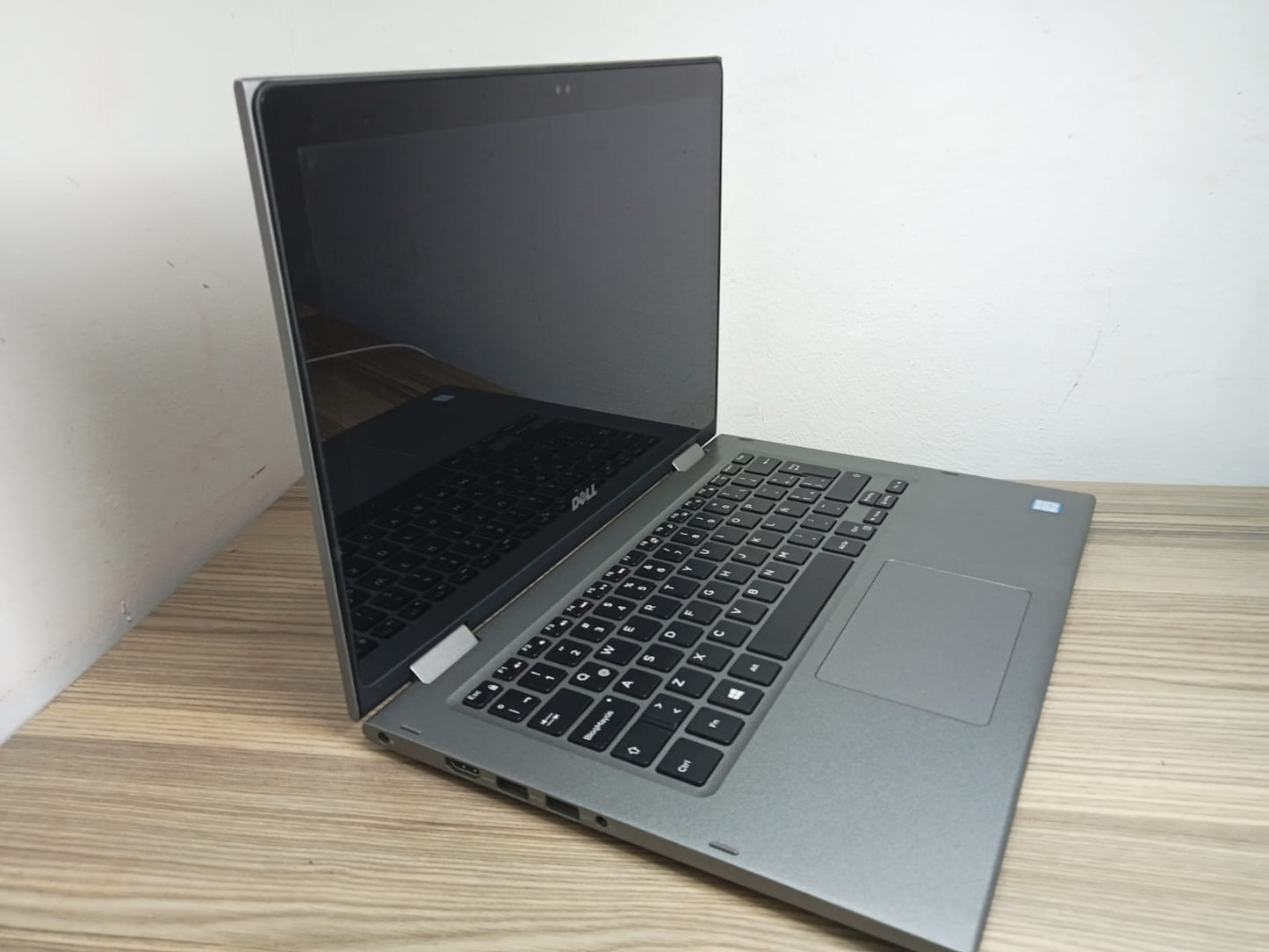 Laptop Dell! 256 gb ssd 6 ram con cargador