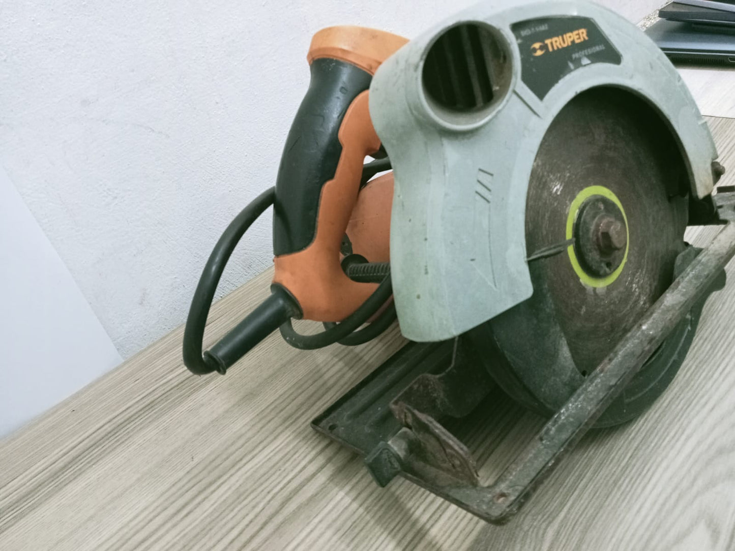 🪚 Sierra Circular Truper SICI-71 ⚡